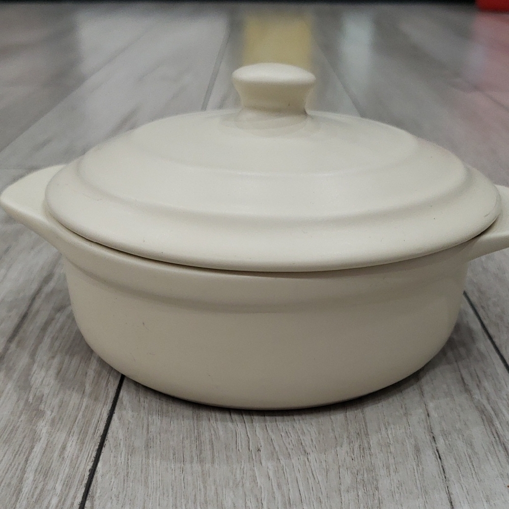 3/$35 Ceramic brie baker / small casserole dish
